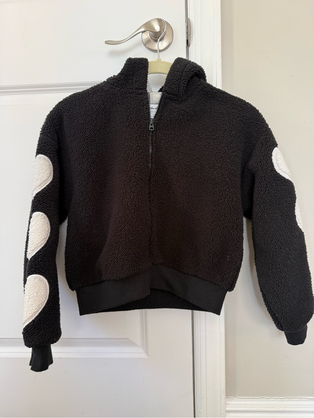 Splendid Girls Size 8 Black Sherpa Fleece Hoodie Heart Sleeve Zip Jacket